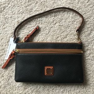 Dooney & Bourke clutch